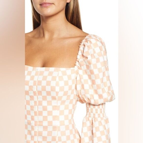 WAYF With Love Juliet Sleeve Linen Blend Blouse in Peach Checker - Picture 2 of 10